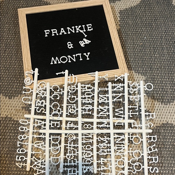 Black Felt Letter Board with Wooden Frame - Picture 1 of 4